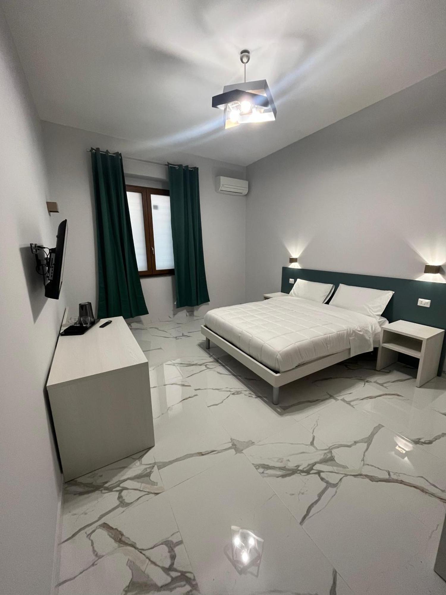 B&B Cadifra Portapiccola Naples Extérieur photo