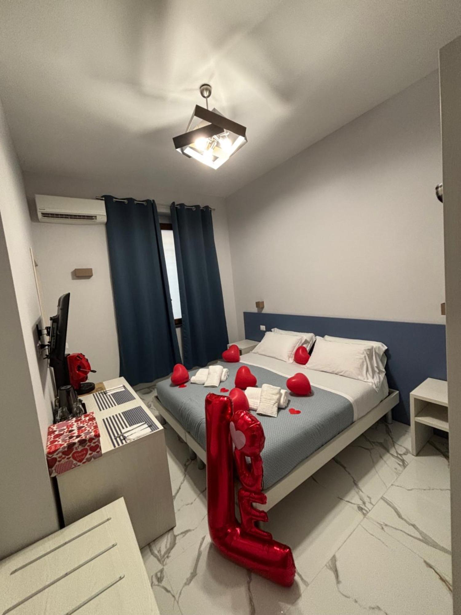 B&B Cadifra Portapiccola Naples Extérieur photo