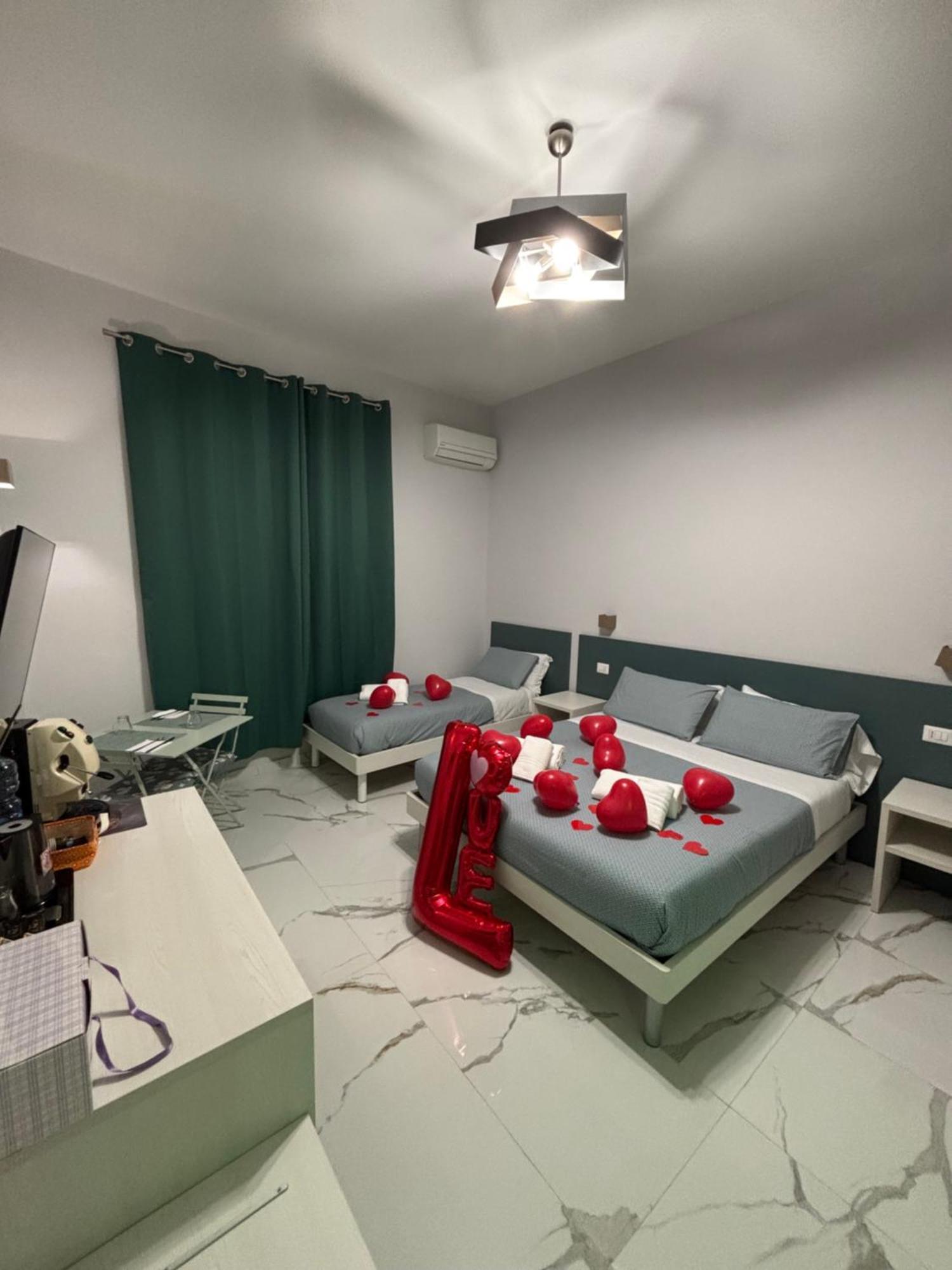 B&B Cadifra Portapiccola Naples Extérieur photo